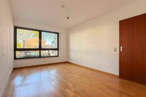 Ihr neues Zuhause im Grünen-4-Zimmer-Terrassenwohnung mit Garten und Garage – 51145 Köln – Vorschaubild 3