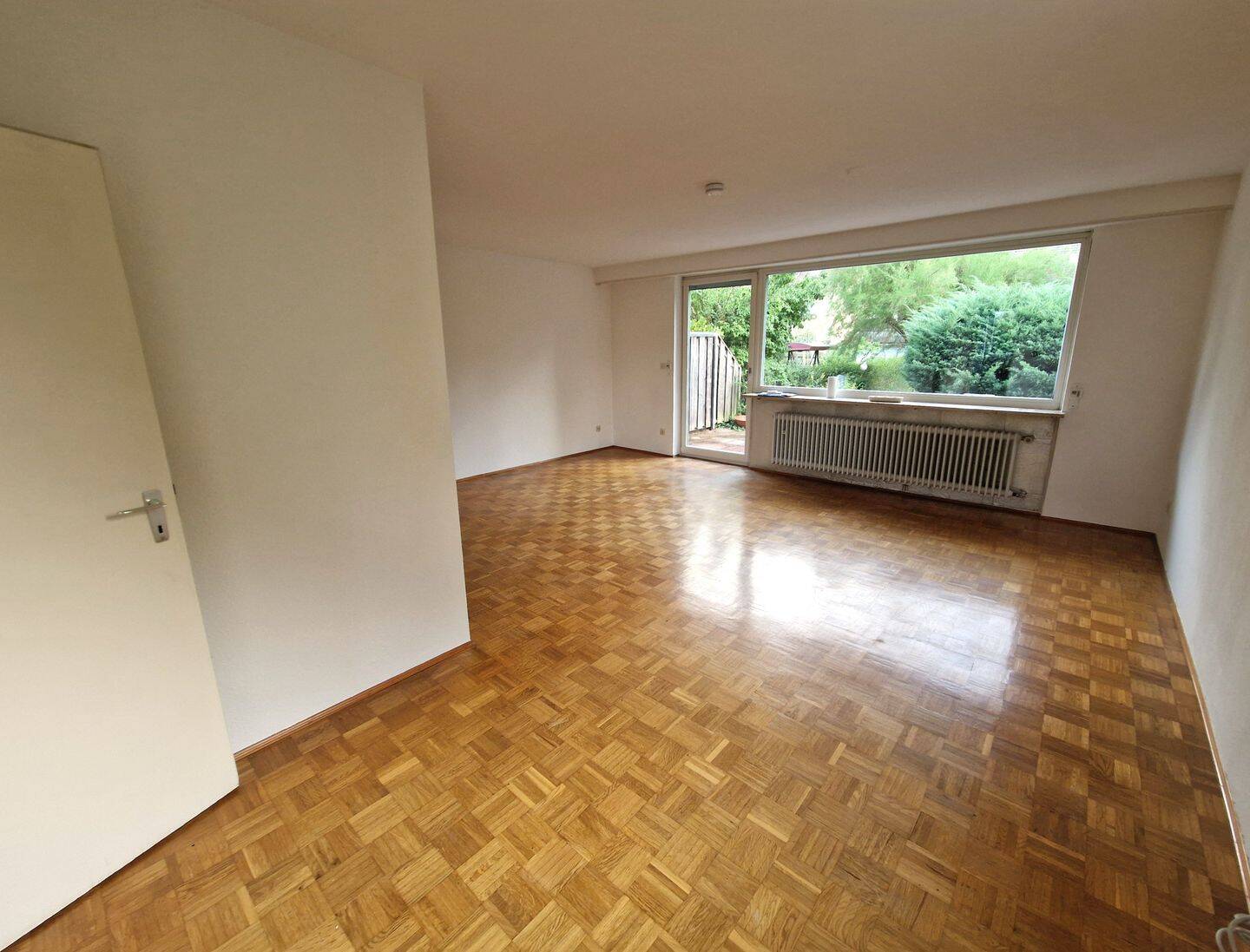Familienfreundliches Endreihenhaus in ruhiger Lage in Buckenhof – Buckenhof – Vorschaubild 2