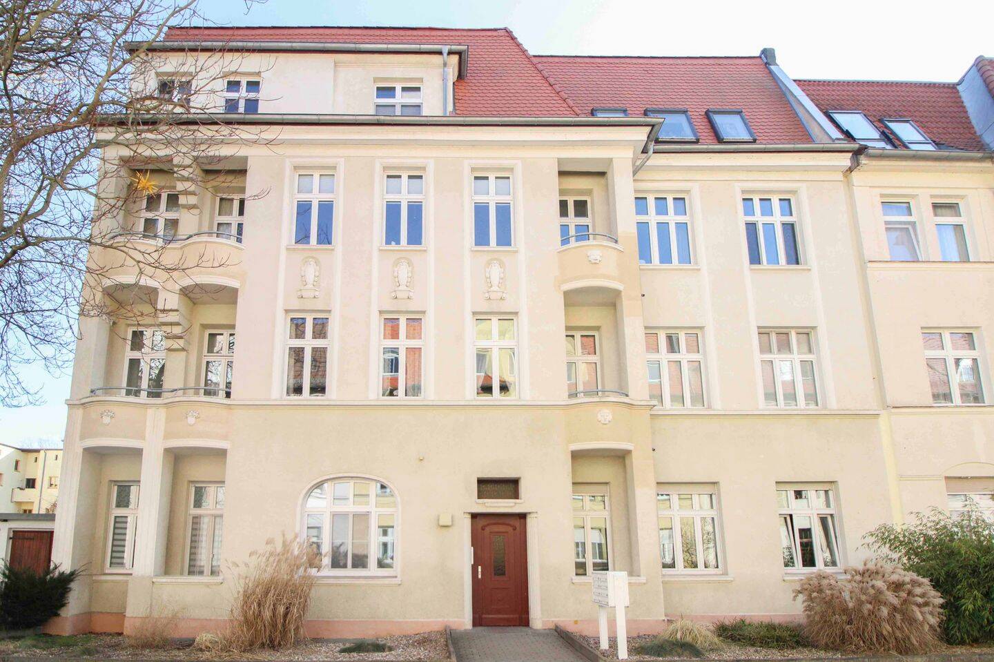 Charmante 3-Zimmer-Altbauwohnung in der historischen Angersiedlung – Magdeburg – Bild 1 von 4