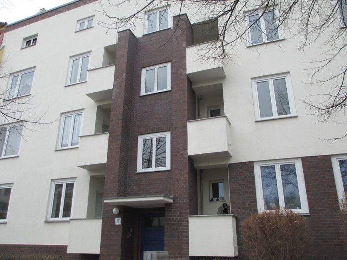 3 Gehminuten von der nächsten Straßenhaltestelle entfernt.. – 39112 Magdeburg – Bild 1 von 8