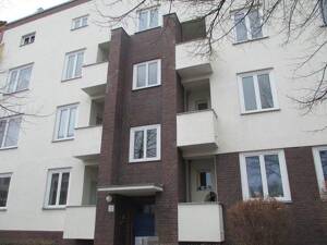 3 Gehminuten von der nächsten Straßenhaltestelle entfernt..