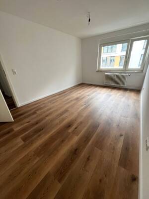 Moderne 2,5 Zimmer Wohnung mit kleinem Balkon – 90762 Fürth – Vorschaubild 5
