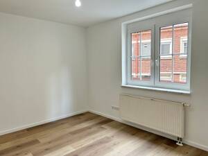 LICHTDURCHFLUTETE 3 ZIMMER WOHNUNG IM HERZEN VON FÜRTH – 90762 Fürth – Vorschaubild 9
