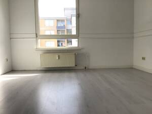 Charmante 3-Raum-Wohnung mit Balkon zur Hofseite! – 45279 Essen – Vorschaubild 5