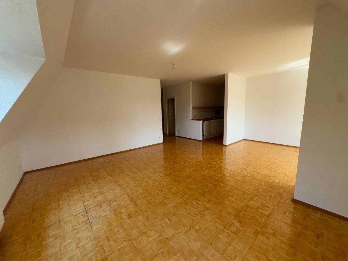 Stilvoll Wohnen * elbnah und großzügig * offene 1-Zi-Wohnung * Denkmalschutz – Dresden – Vorschaubild 3