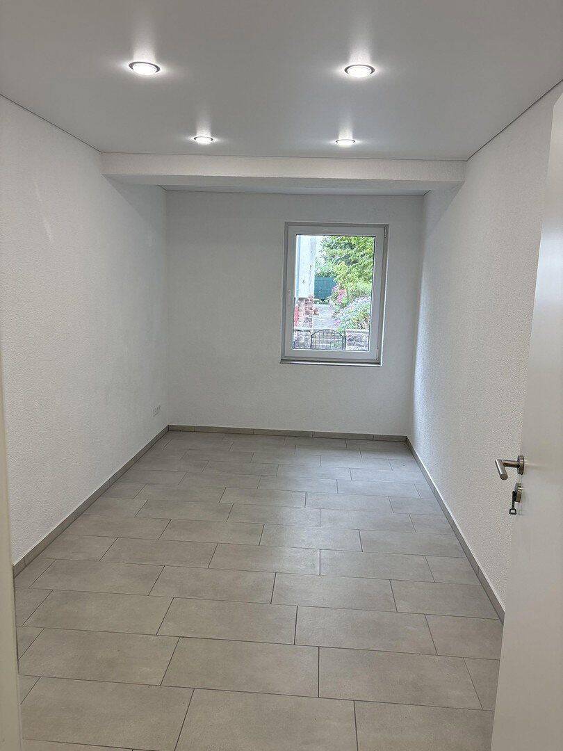 Kernsaniert & Bezugsfertig: Helle 3-Zimmer-Wohnung provisionsfrei abzugeben – Pforzheim – Vorschaubild 4