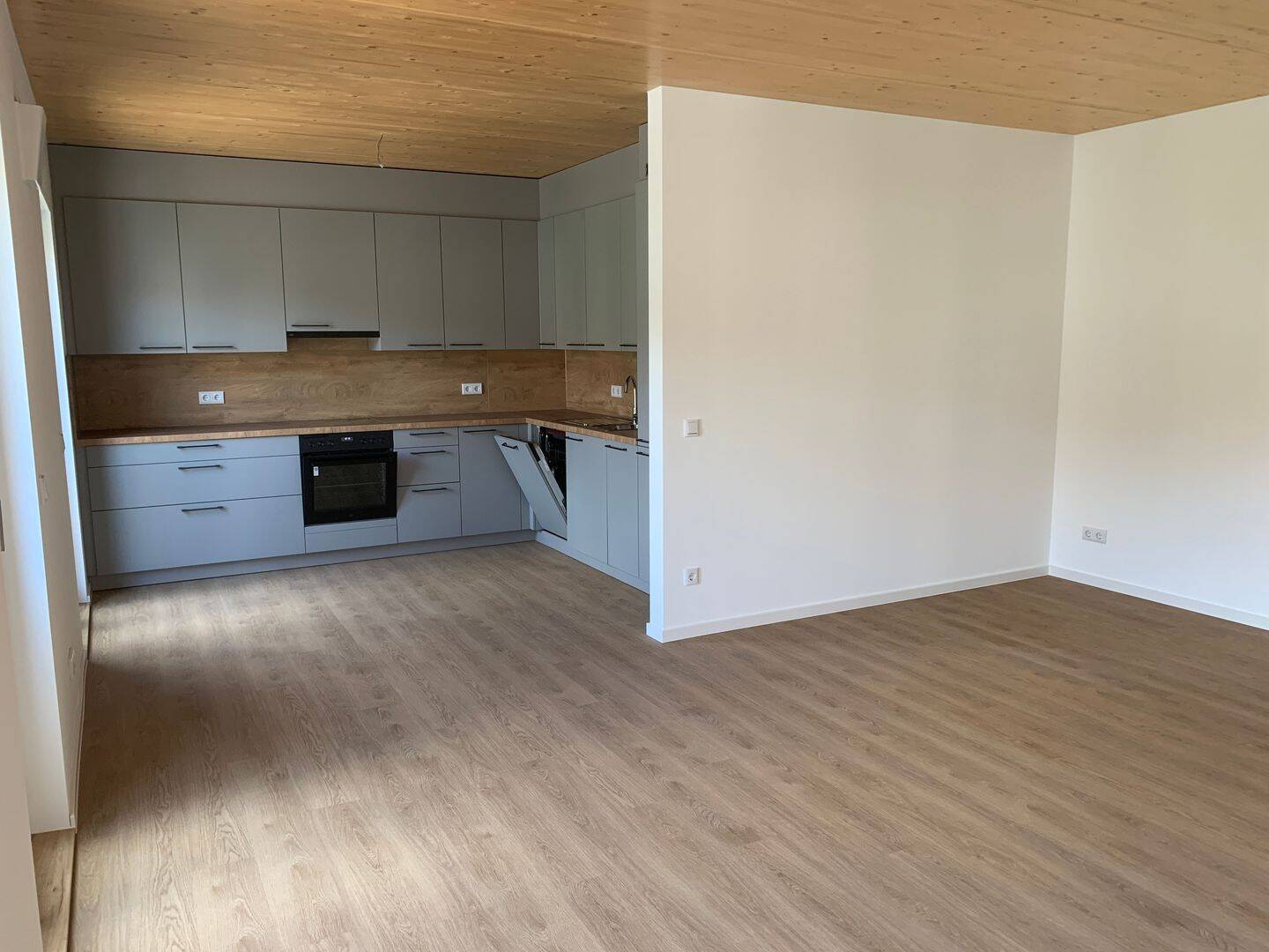 Großzügige 3-Raum-WE im 1. OG in kleinem Neubau im Herzen der Neustadt – Dresden – Vorschaubild 8
