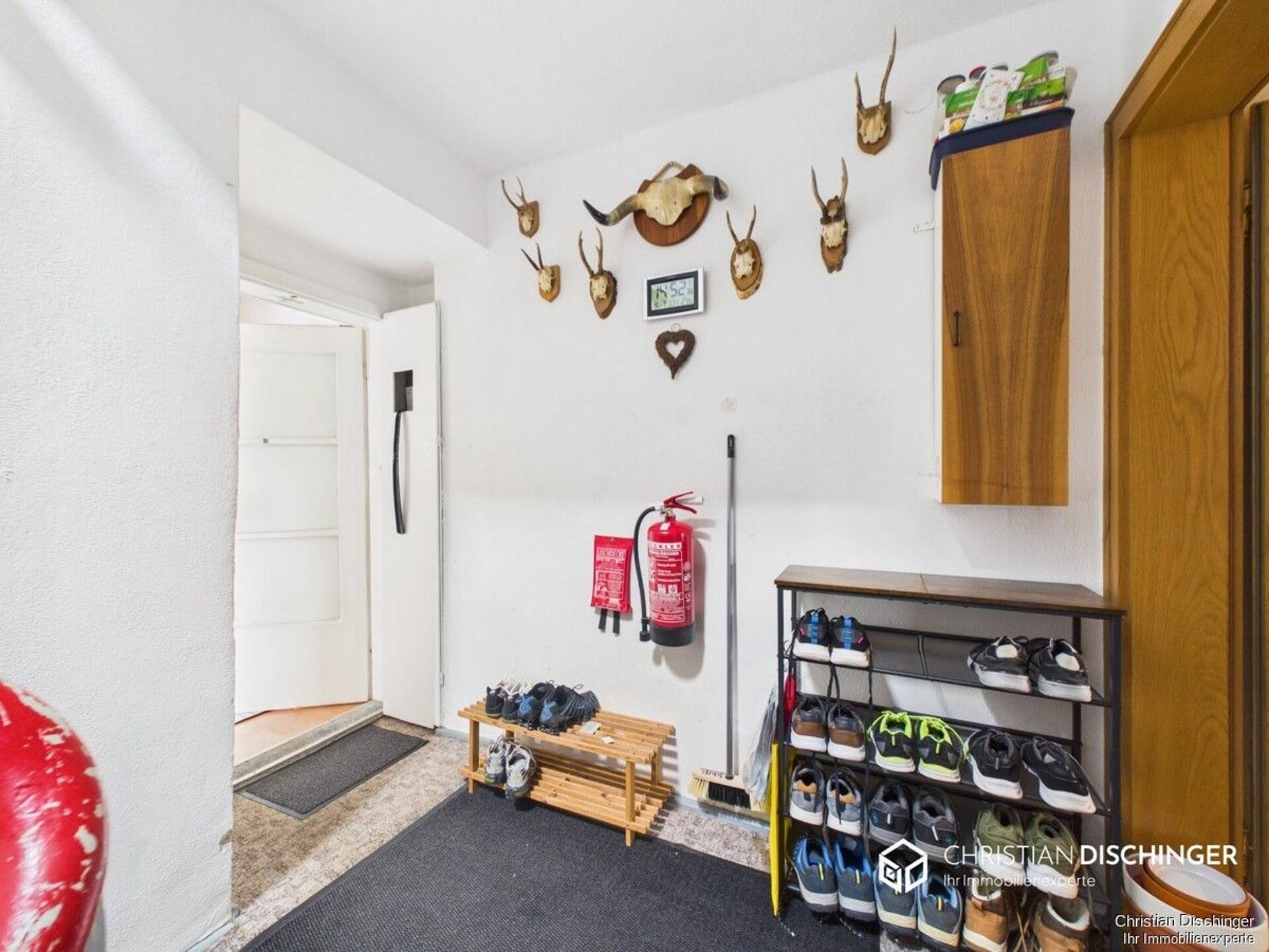 Mehrfamilienhaus in 93055 Regensburg / Schwabelweis mit 421 m² kaufen