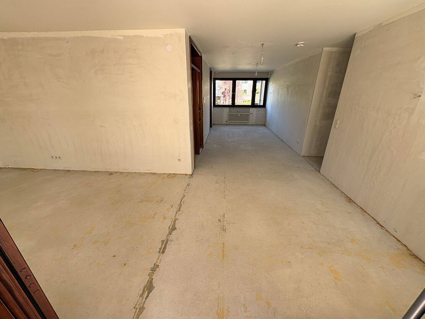 3 ½-Zi.-ETW in 1. OG mit Südbalkon und TG-Stellplatz – Stuttgart – Vorschaubild 4