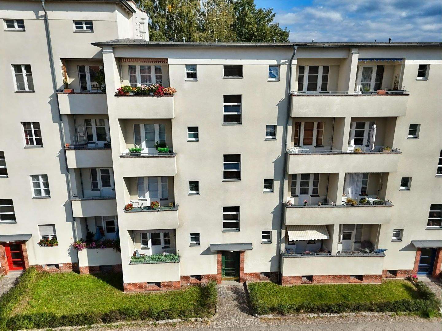 *** Zweizimmeretagenwohnung mit sonnigem Balkon in Adlershof *** – Berlin – Bild 1 von 9