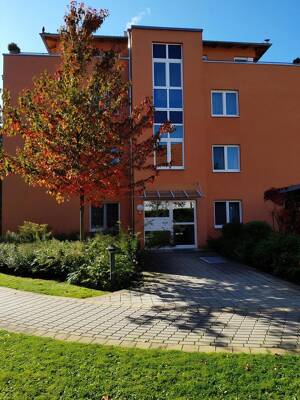 Leben...Wohnen...Genießen. Ruhig, grün und zentral - Exklusive Gartenwohnung, die begeistert – 90766 Fürth – Vorschaubild 2