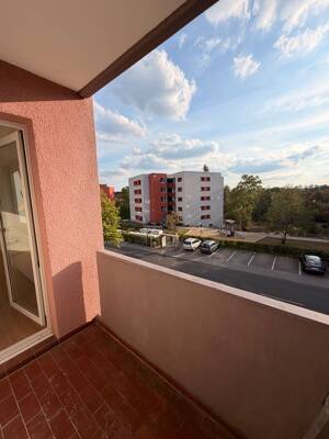 sanierte 1 Zimmer in Köln-Holweide (Gerhart-Hauptmann-Straße) – 51067 Köln – Vorschaubild 1