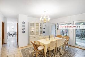 IMMOBERLIN.DE - Großzügiges Haus mit zwei Einliegerwohnungen & tollem Westgarten – 12524 Berlin – Vorschaubild 4