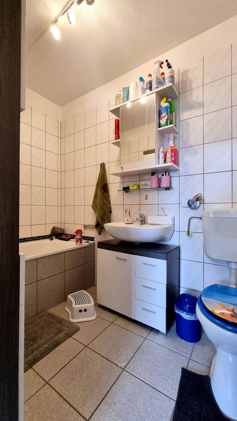 Großzügige 3-Zimmer-Wohnung in Leverkusen-Quettingen mit Balkon, Garage & Stellplatz – Leverkusen – Vorschaubild 6