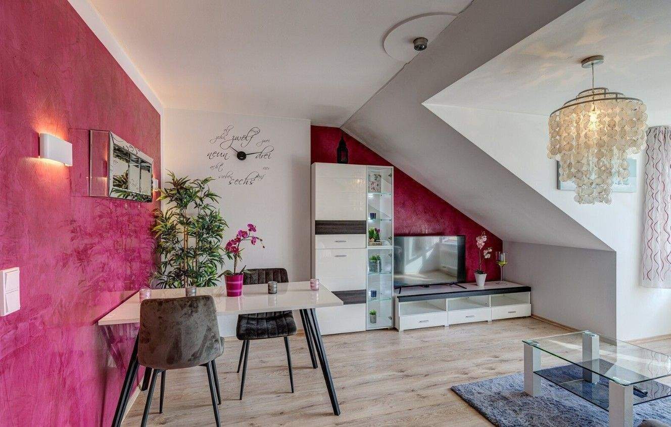 SELBSTBEZUG ODER KAPITALANLAGE! SCHÖNE, MODERNE DACHGESCHOSSWOHNUNG IM BELIEBTEN MÜNCHEN-MOOSACH – München – Vorschaubild 3