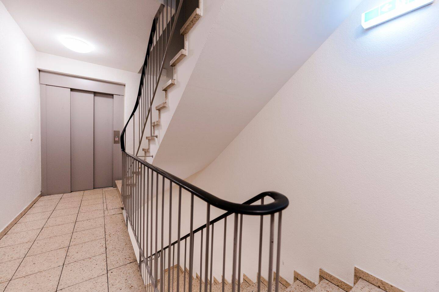 Lichtdurchflutete 3 Zimmerwohnung in Pforzheim Oststadt – Pforzheim – Vorschaubild 3