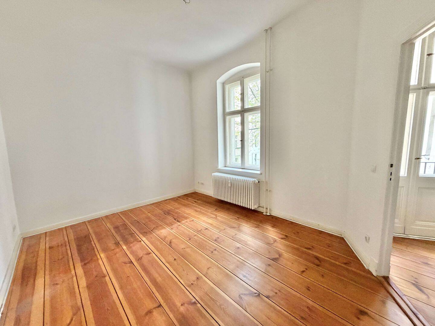 Charmante Altbauwohnung mit historischer Eleganz im Güntzel Kiez - bezugsfrei – Berlin – Vorschaubild 3