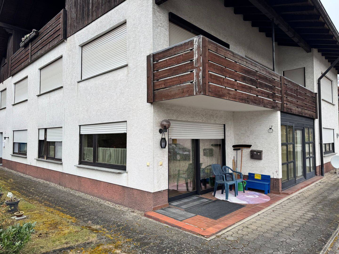 Wohnraum mit Substanz und Potenzial - MFH mit 7 Wohneinheiten, großem Grundstück und Garage – Bad Zwesten – Vorschaubild 3