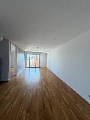 Zentrale 2-Raum-Wohnung mit Einbauküche und Balkon – 1067 Dresden – Vorschaubild 4