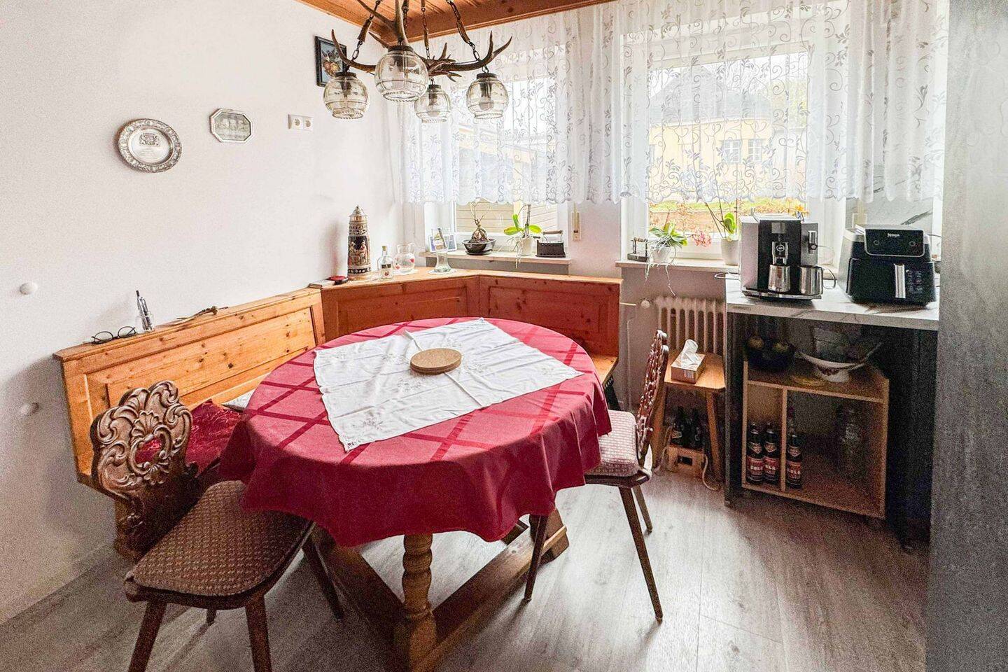 Großzügiges 3-Familienhaus in zentraler Lage – Baierbrunn – Vorschaubild 4