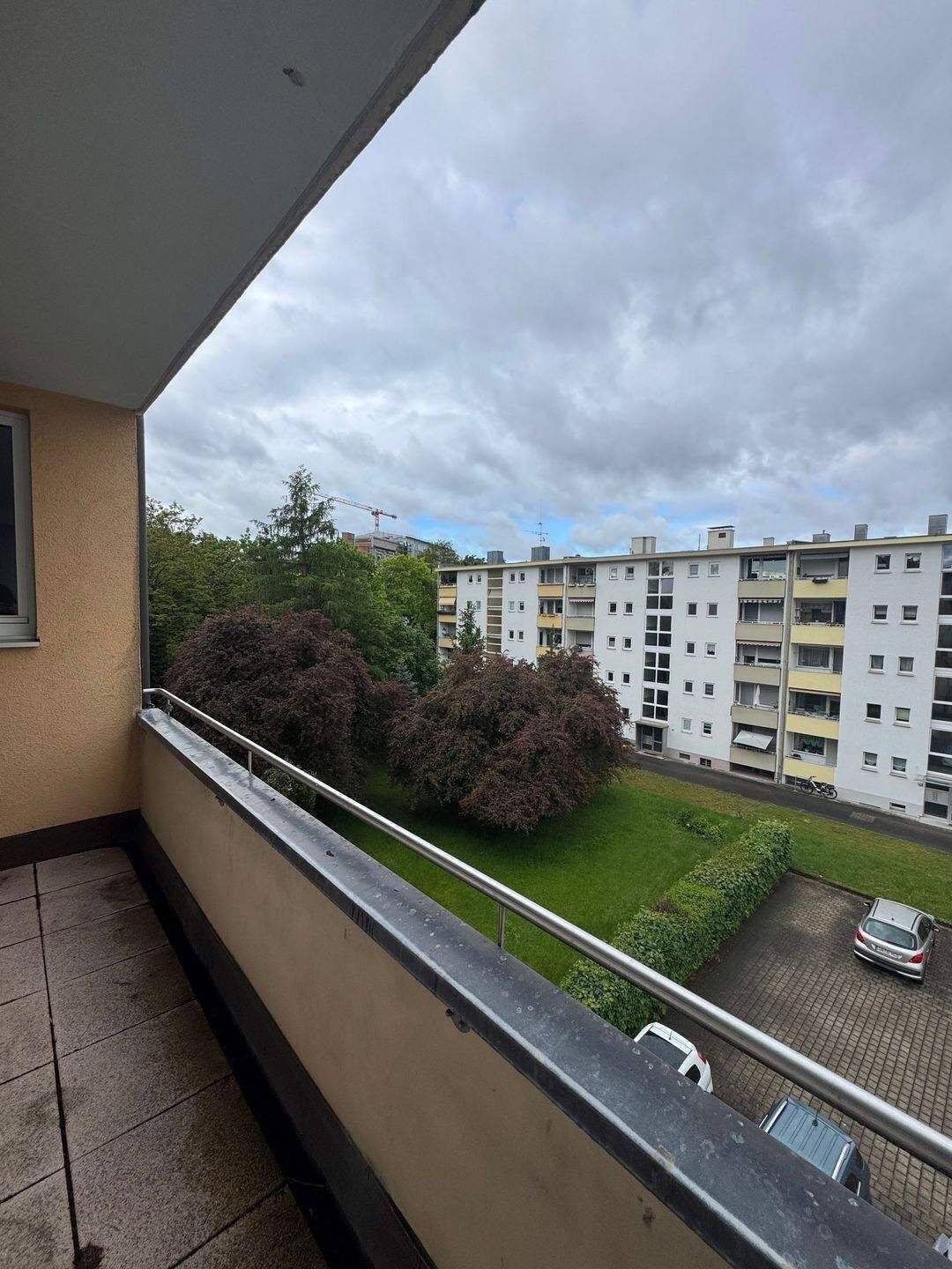 1 Zimmer mit Balkon direkt am Dutzendteich +++ mit Badewanne & Küche +++ – Nürnberg – Vorschaubild 7