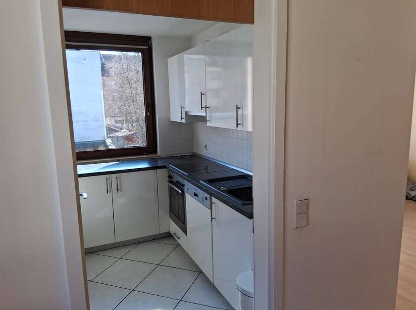 Helle 3,5-Zimmer Wohnung im 3. OG mit Balkon in Nürnberg Bleiweißviertel – Nürnberg – Vorschaubild 6