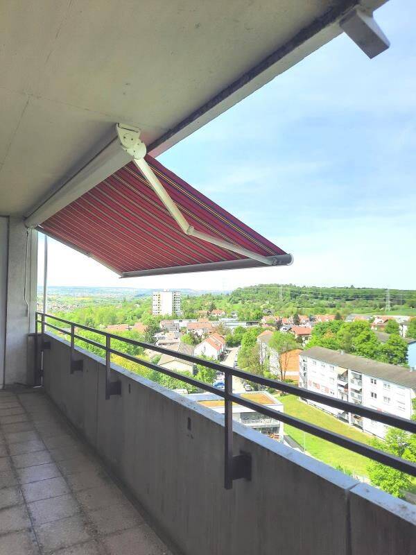 RT-Sondelf.-Fam. u. Seniorenfreundl. 4-5 Zi.-Whg.,tolle Fernsicht i.Grüne,2 Balkone,Aufzug+Garage...