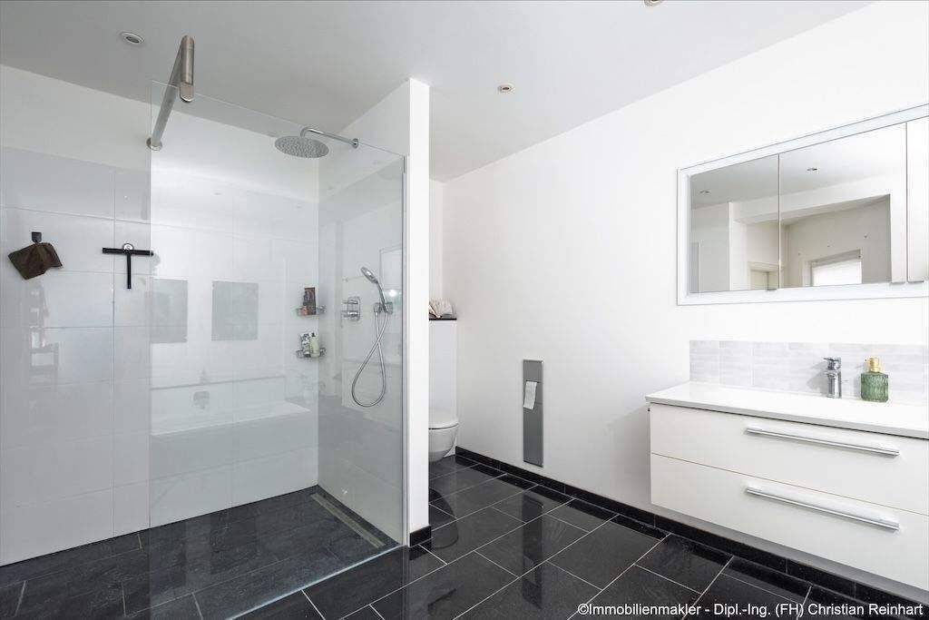 *** Traumhafte Loft Wohnung in toller Nordstadt Lage *** – Nürnberg – Vorschaubild 8