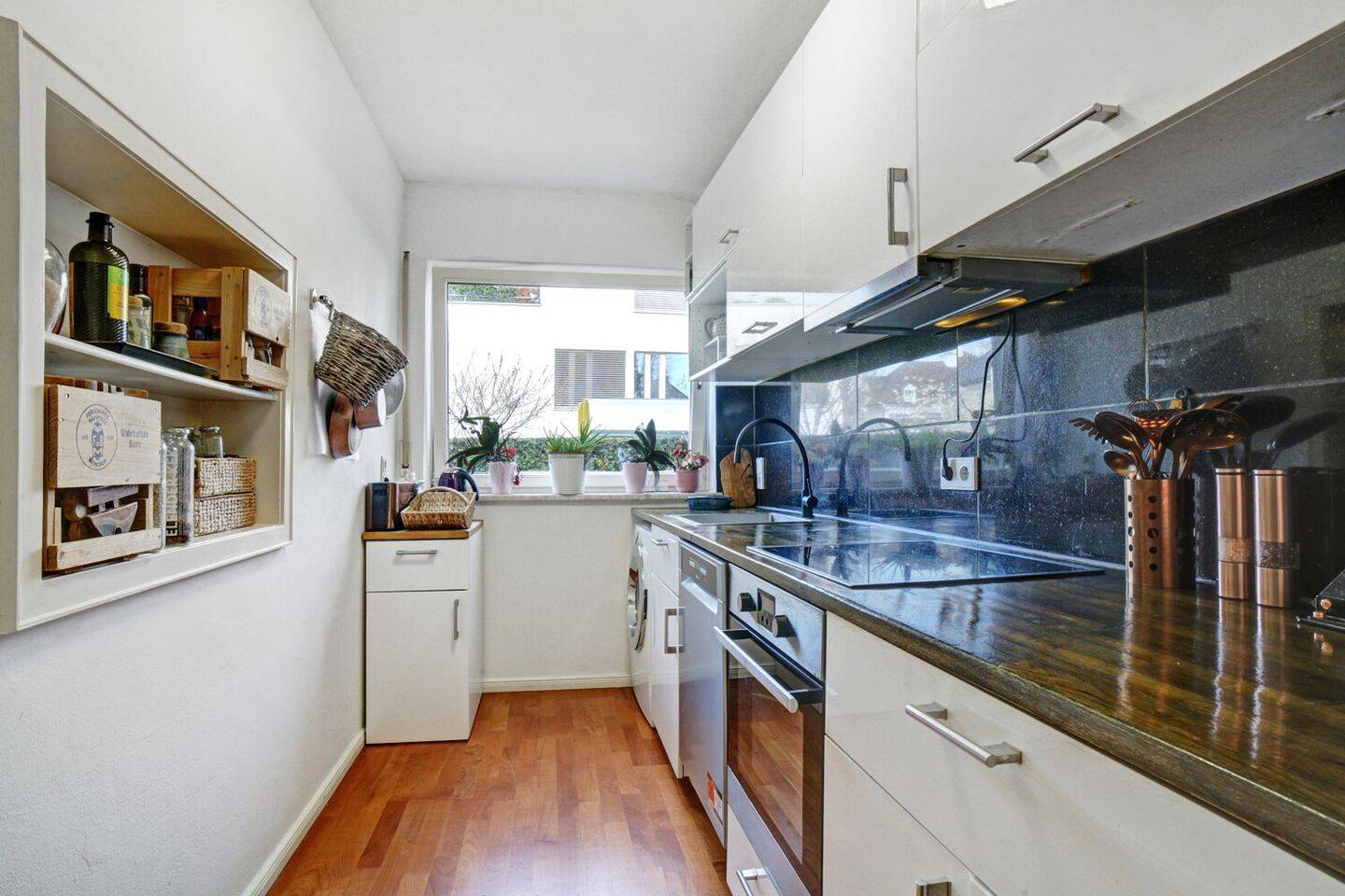 Gartenwohnung mit Souterrain und Terrasse, begehrte Lage am Nymphenburger Kanal – München – Vorschaubild 8