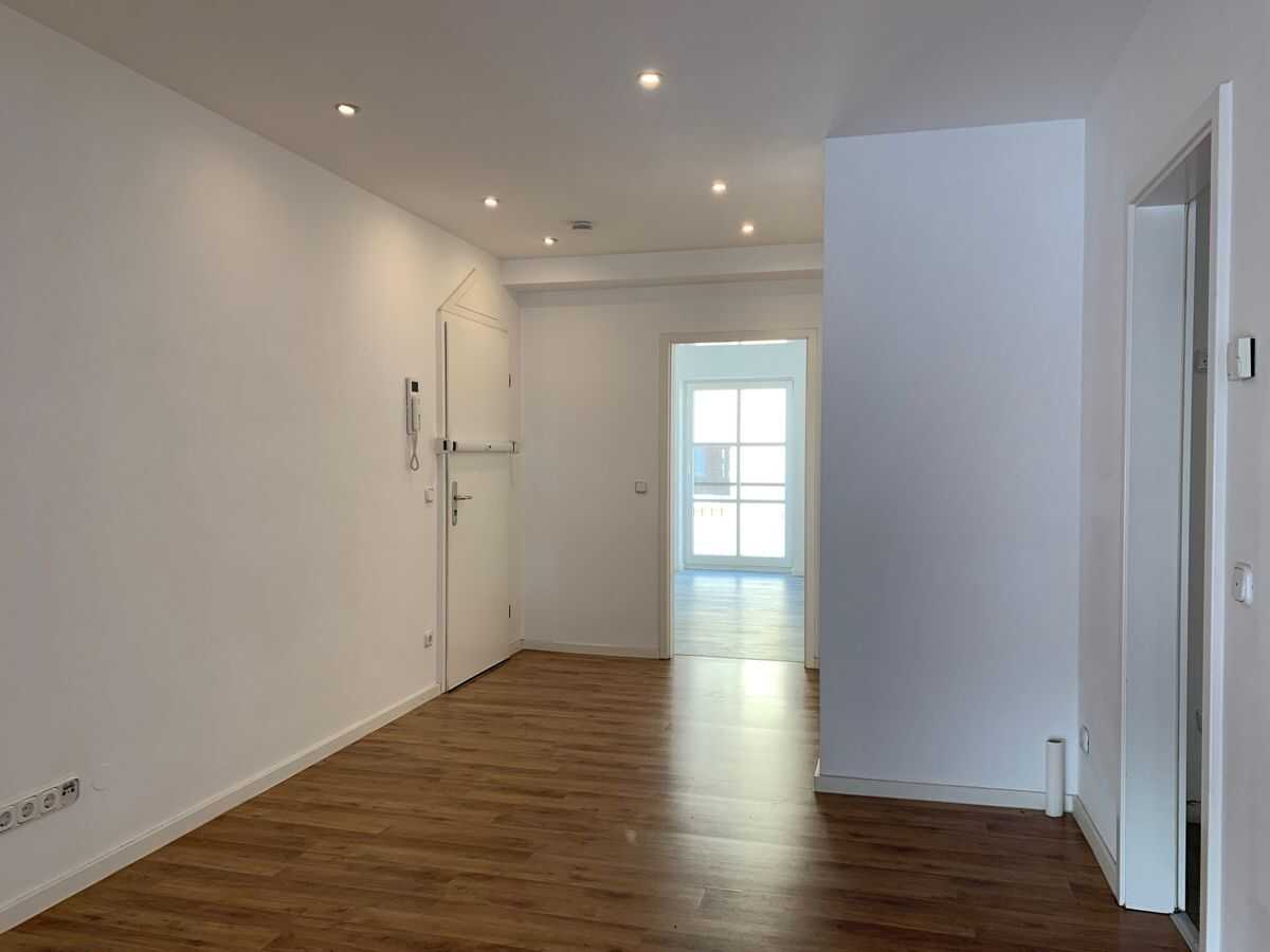 KÖLN INNENSTADT Nähe Neumarkt, helle geräumige 3 Zi. Wohnung, 111 m² Wfl. im 1. OG, gr. Westterrasse – Köln – Vorschaubild 9