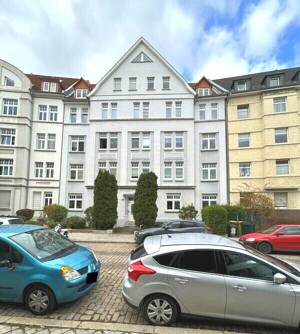 Traumhaft großzügig: 4 Zimmer, Balkon und viel Platz zum Wohlfühlen!