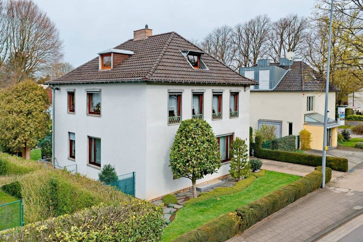 Sonniges Einfamilienhaus in Aachen-Süd - Lage trifft Lebensqualität – 52066 Aachen – Bild 1 von 9