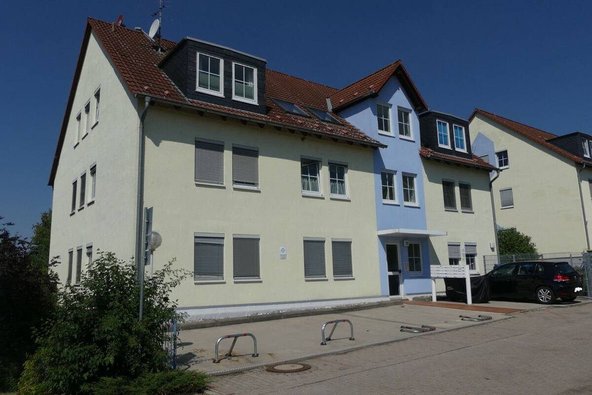 Mehrfamilienhaus in Stadtnähe mit 14 Appartements provisionsfrei zu verkaufen – 99097 Erfurt – Bild 1 von 9