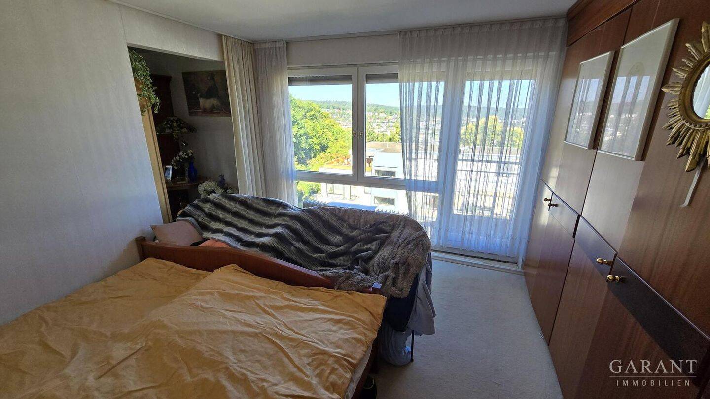 4 Zimmer-Wohnung mit angrenzendem 1 Zimmer-Appartement und Tiefgaragen-Box in S-Botnang – Stuttgart – Vorschaubild 2