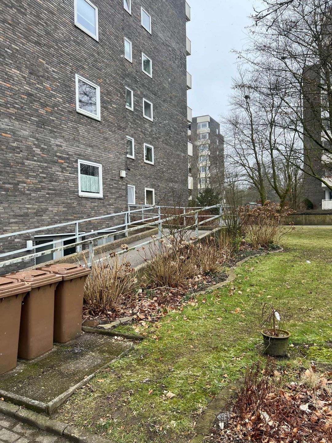 Rendite-Kick mit Weitblick! 7. OG mit Loggia & Garage - Sanierungsfahrplan (ISFP) liegt bereits vor! – Osnabrück – Vorschaubild 2
