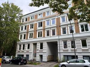 Modernisierte 3 Zimmer-Altbau-Wohnung ohne Balkon
