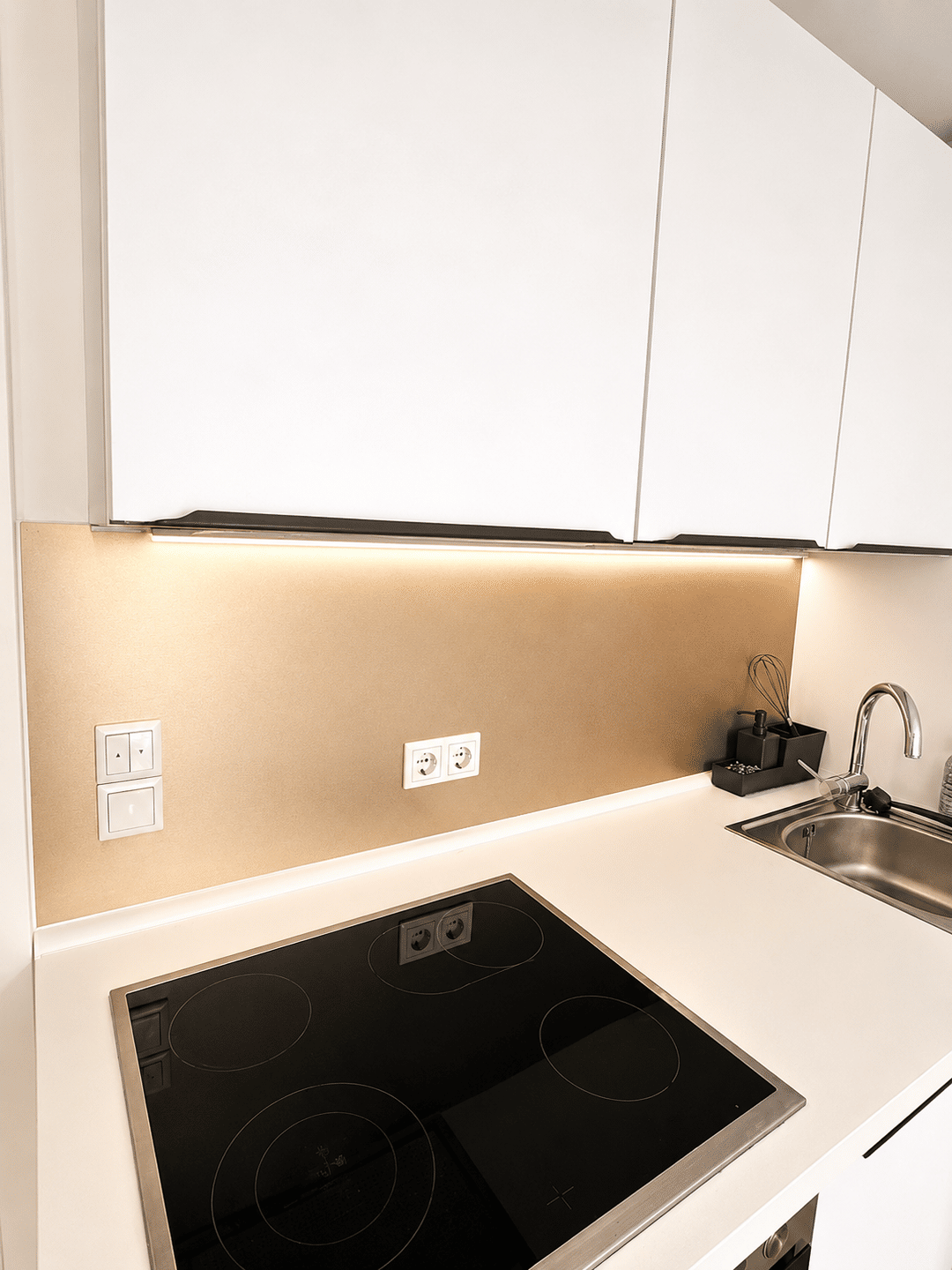 WE6 Modernes Apartment mit Einbauküche, Umzug nach St. Johannis – Nürnberg – Vorschaubild 3