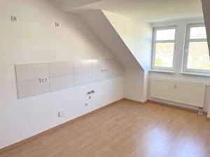 NEU! *1 Kaltmiete frei * 3-Raum Maisonette-Wohnung mit großzügigem Atelier – Stauffenbergallee 23, 99085 Erfurt – Vorschaubild 3
