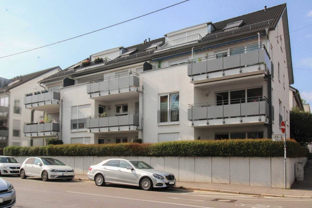 Ein Ort für Familienglück & Zukunftsträume - Großzügiges Wohndomizil im Herzen von Vaihingen – 70563 Stuttgart – Bild 1 von 7