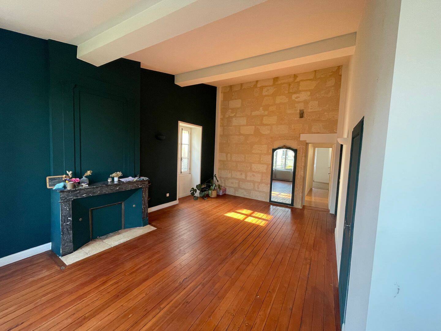 Appartement 3 pièces 80 m² · à Bordeaux · 80 m² · 1 400 €/mois