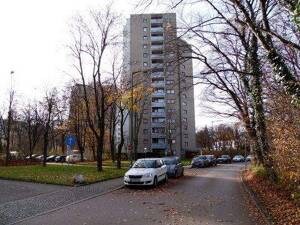 Freiwerdende sonnige 3 Zimmerwohnung mit 2 Balkone – 81379 München – Vorschaubild 2