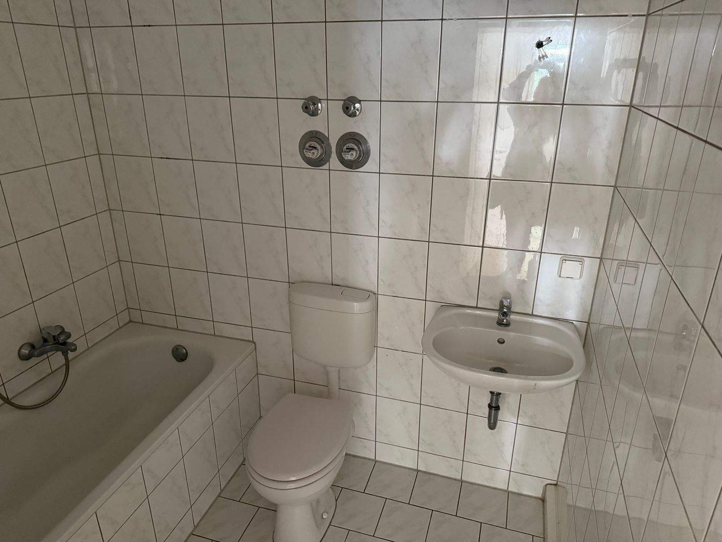 Gemütliche 3-Raumwohnung mit EBK in ruhiger Lage – Chemnitz – Vorschaubild 6