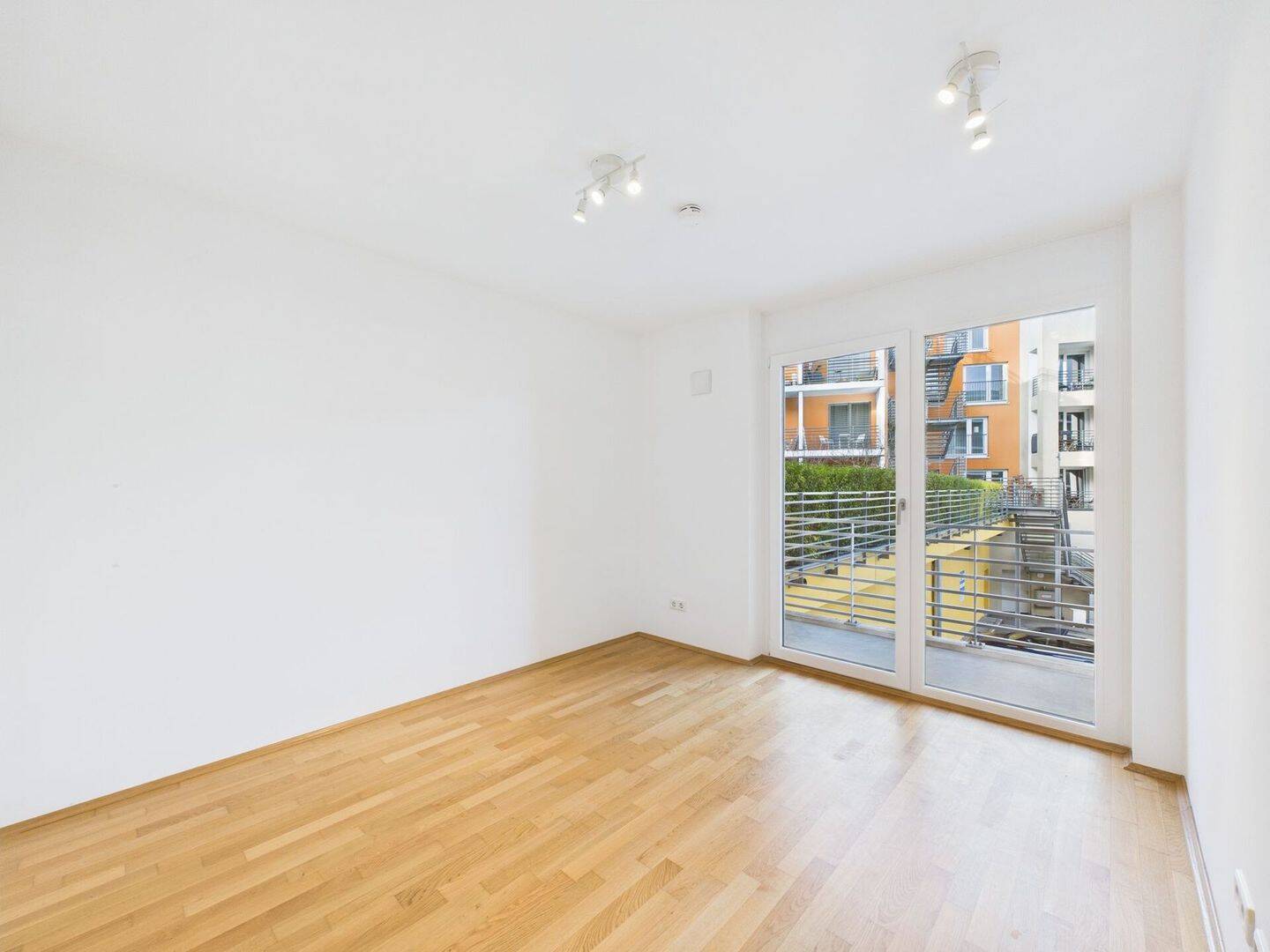 Zentral gelegene Kapitalanlage - 1 Zimmer Apartment direkt zwischen City Galerie und Textilviertel – Augsburg – Vorschaubild 3