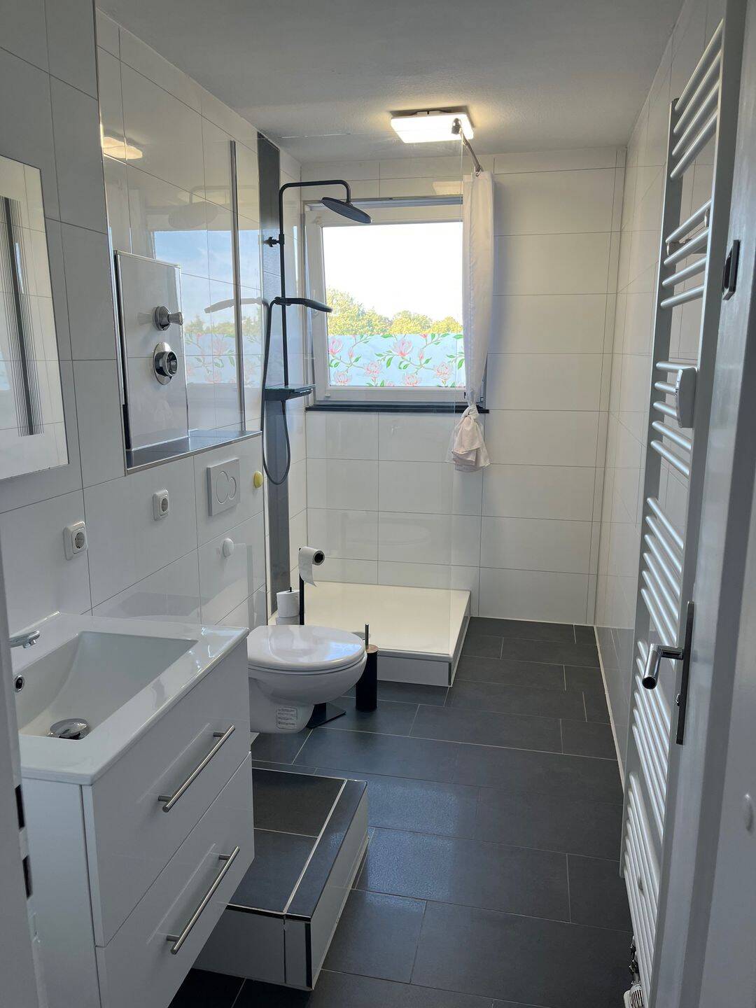Helle 3 Zimmer Wohnung mit Balkon und Einbauküche in Davenstedt – Hannover – Vorschaubild 2