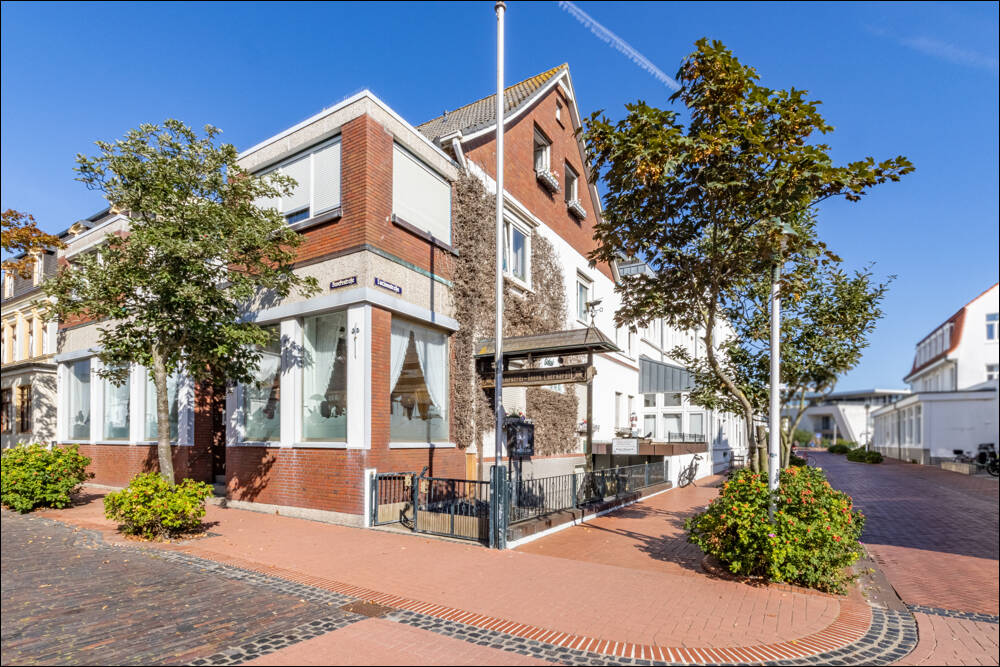 Norderney: Zentral gelegenes Wohn- & Gästehaus mit Tradition – Norderney – Bild 1 von 3