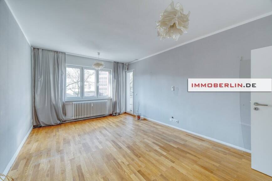 IMMOBERLIN.DE - Angenehme Wohnung mit Südwestloggia beim Volkspark Wilmersdorf – Berlin – Bild 1 von 9