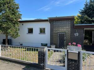 Ab 01.08.! Toller Bungalow beim Britzer Garten mit ca. 60m2 Hobbyfläche zu vermieten! – 12349 Berlin – Vorschaubild 2
