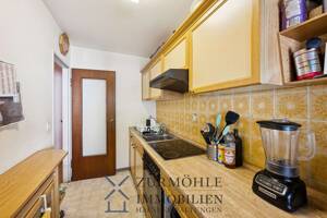 **3-Zi-ETW, 74 m², gut geschnitten, 2 Balkone, PKW-Stellplatz in bevorzugter Lage von Pforzheim** – 75175 Pforzheim – Vorschaubild 8