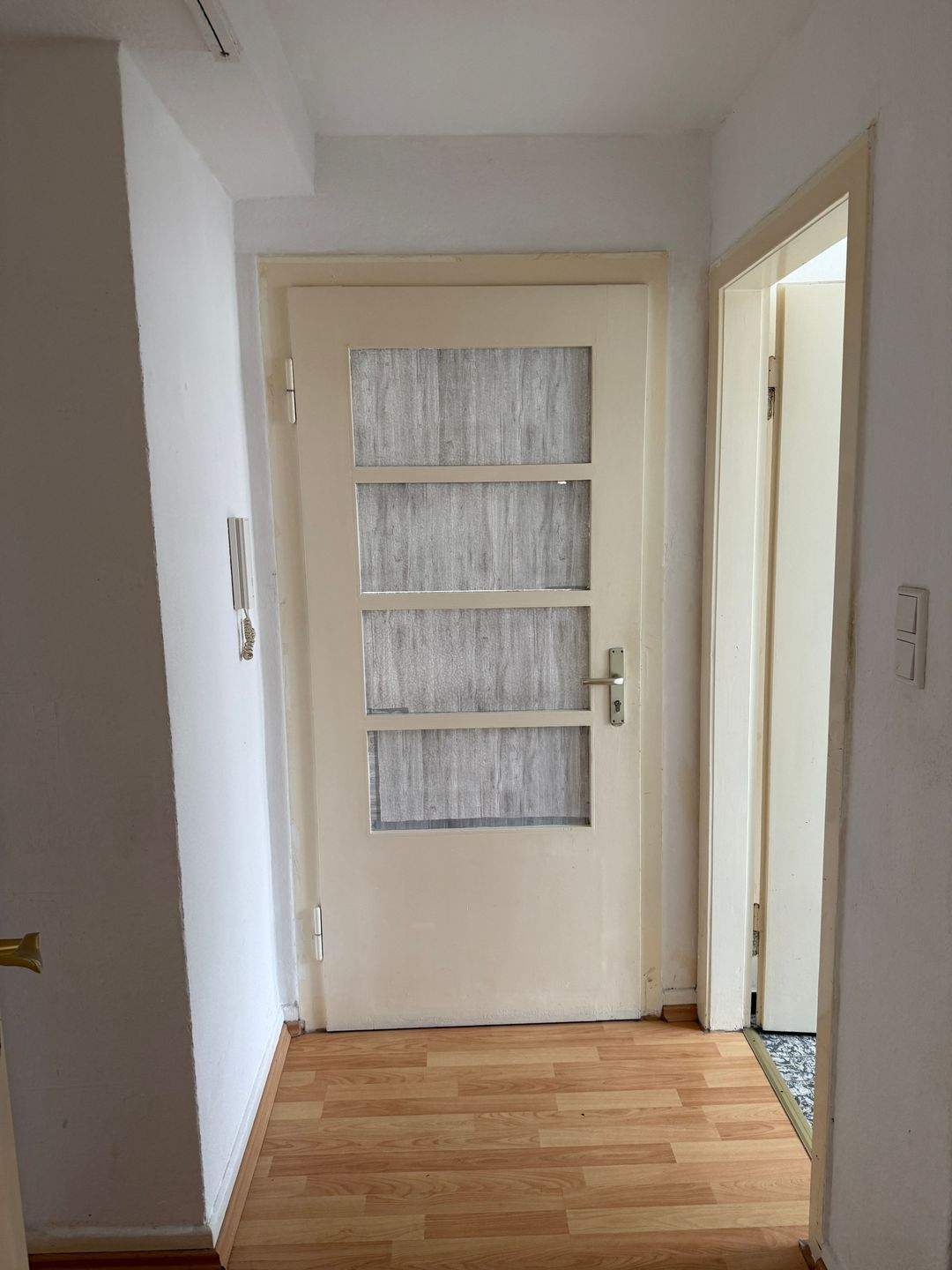 zentral gelegene 1 Zimmerwohnung mit Pantryküche im Riemekeviertel – Paderborn – Vorschaubild 2