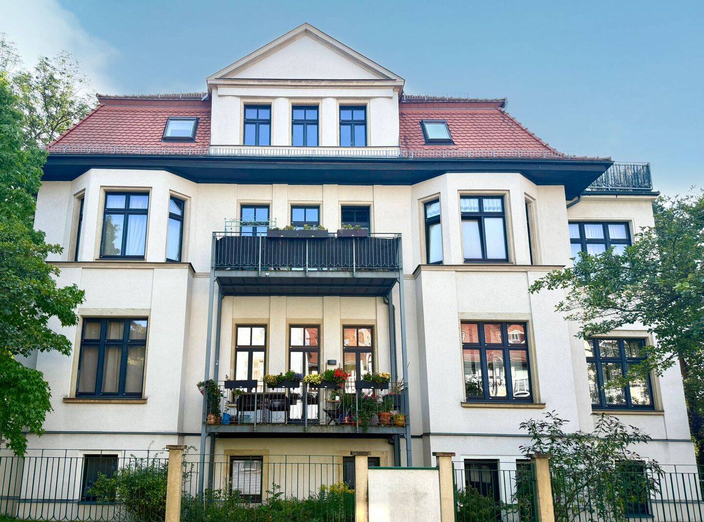 Bezugsfreie 2-Zimmer-Wohnung mit 2 Balkonen im beliebten Loschwitz! – Dresden – Vorschaubild 9